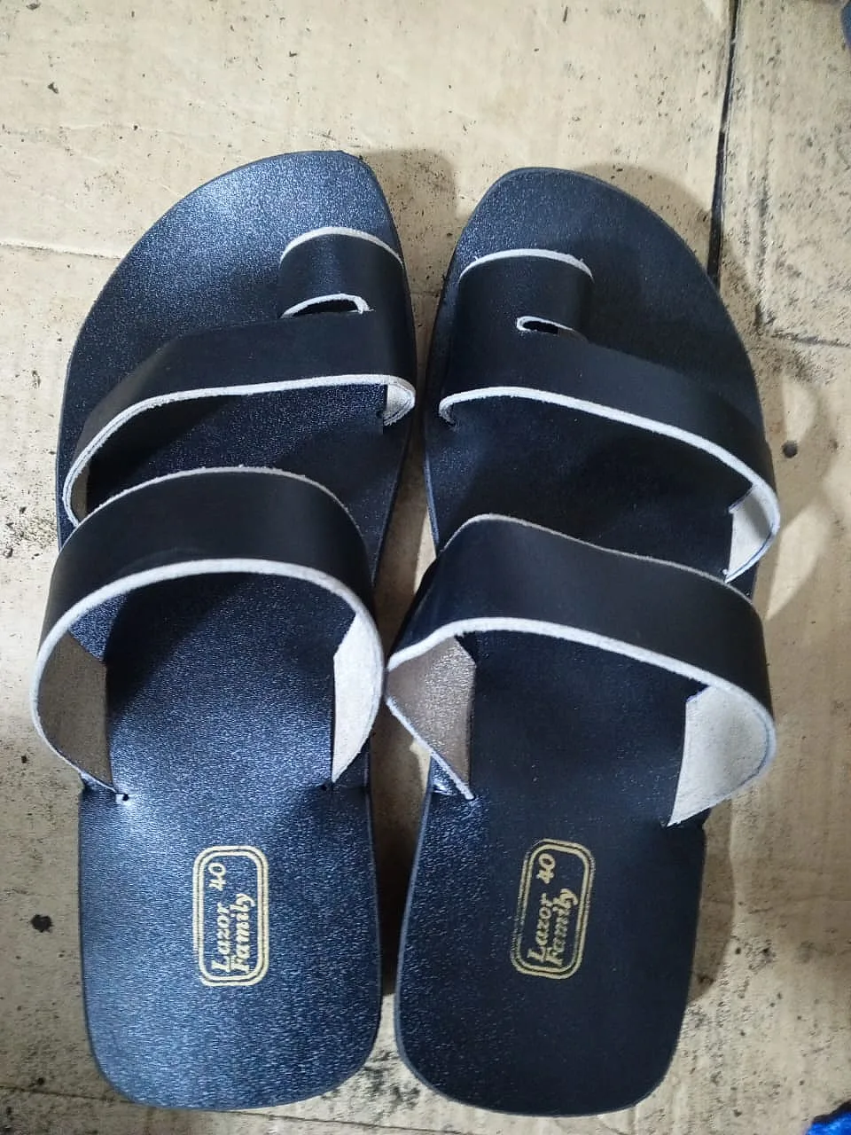 Black Leather Toe Ring Sandals